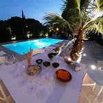 Rasoa לינה וארוחת בוקר אגדה