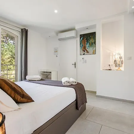 Bed and breakfast Rasoa 4*